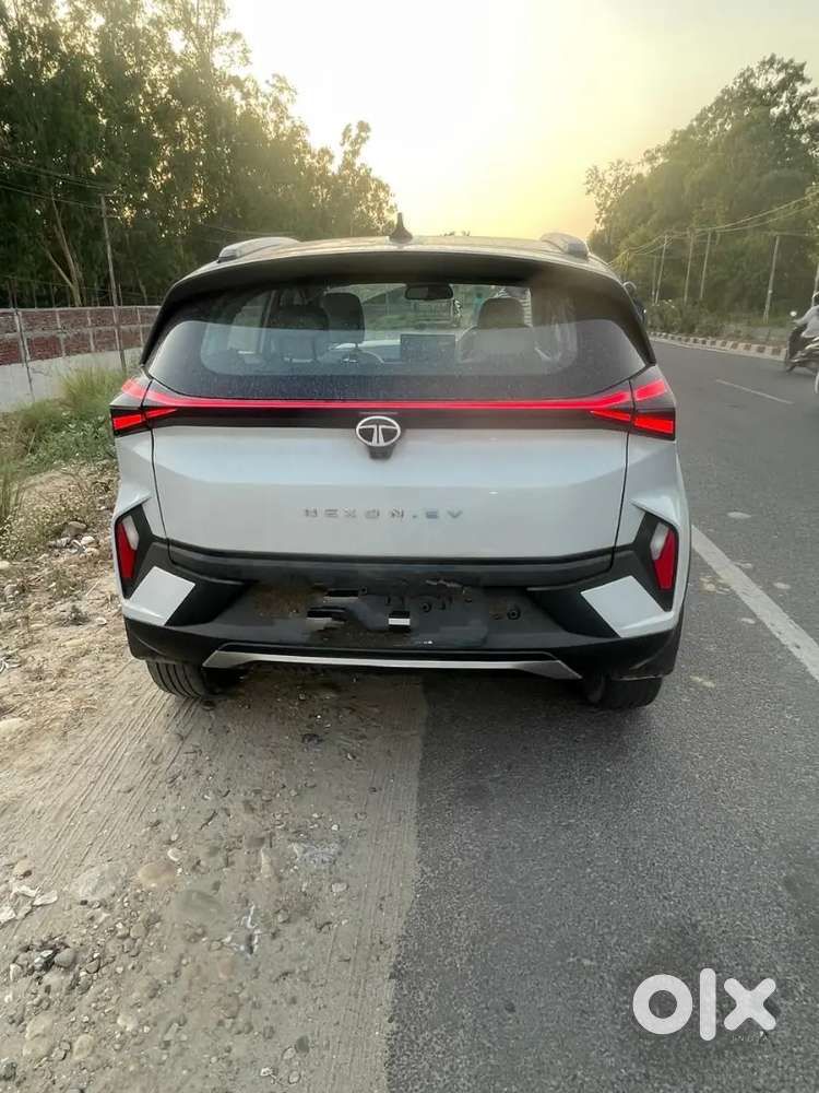 Tata Nexon Ev Top Model