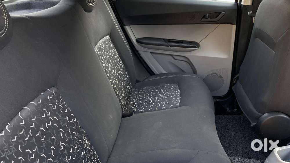 Tata Tiago 1.2 Revotron Xt Option, 2023, Petrol