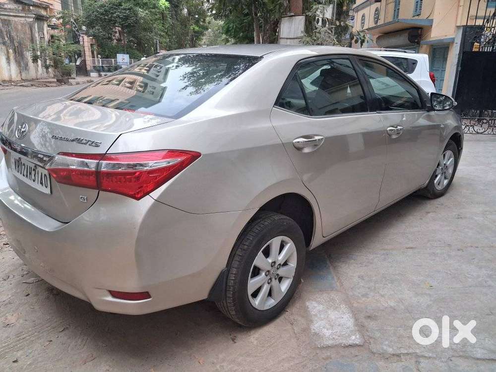 Toyota Corolla Altis 1.8 G, 2015, Petrol