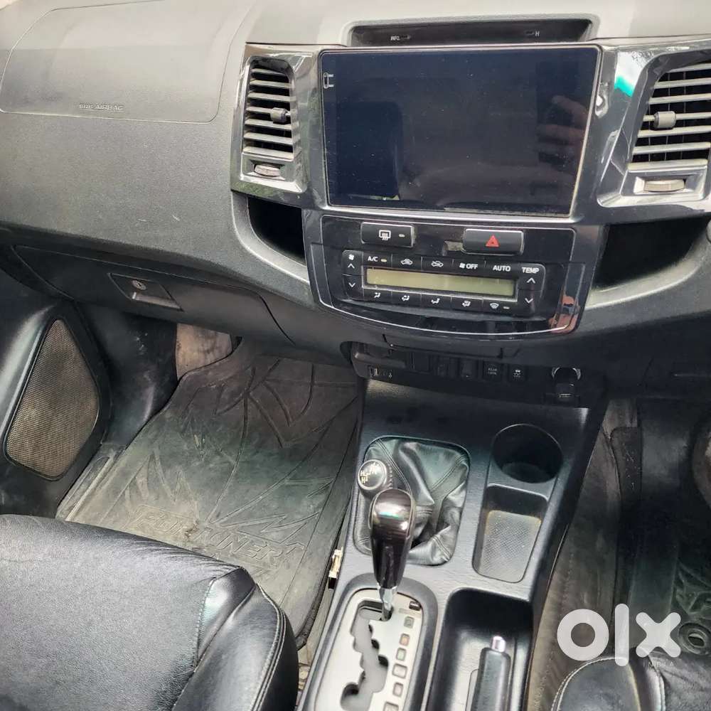 Toyota Fortuner 2015 Diesel 120000 Km Driven Well Maintained