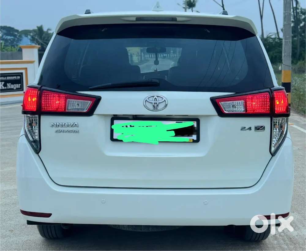 Toyota Innova Crysta 2018