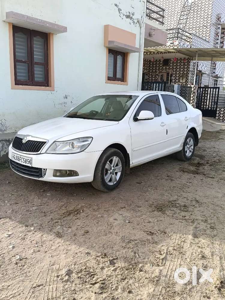 Skoda Laura 2012 Diesel 111605 Km Driven
