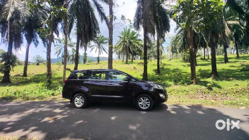 Automatic Innova Crysta