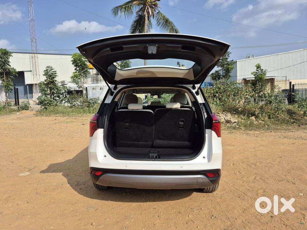 Mahindra Xuv700 2.0 Ax 7 Petrol At Luxury Pack Str, 2024, Petrol