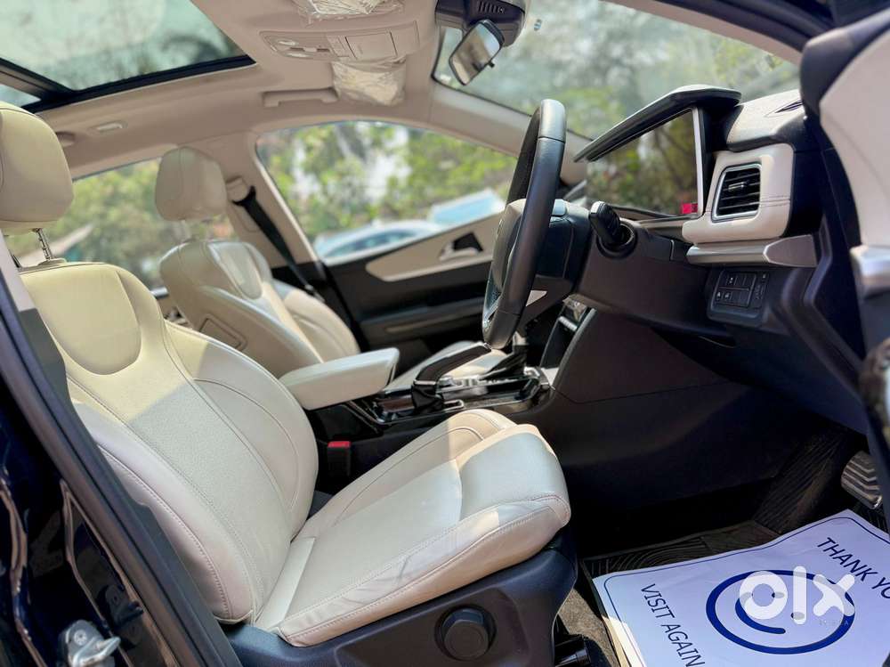 Mahindra Xuv700 2.2 Ax 7 Diesel At Luxury Pack Str, 2022, Diesel