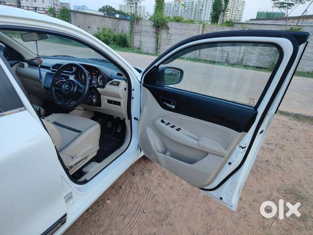 Maruti Suzuki Dzire 1.2 Vxi, 2022, Petrol