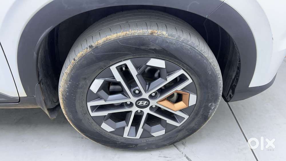 Hyundai Venue 1.0 Sx (o) Turbo Dct, 2023, Petrol