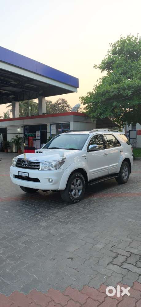 Toyota Fortuner, 2010, Diesel