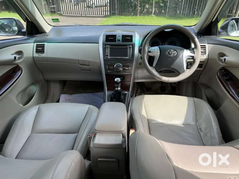 Toyota Corolla Altis 2011 Cng & Hybrids 99800 Km Driven