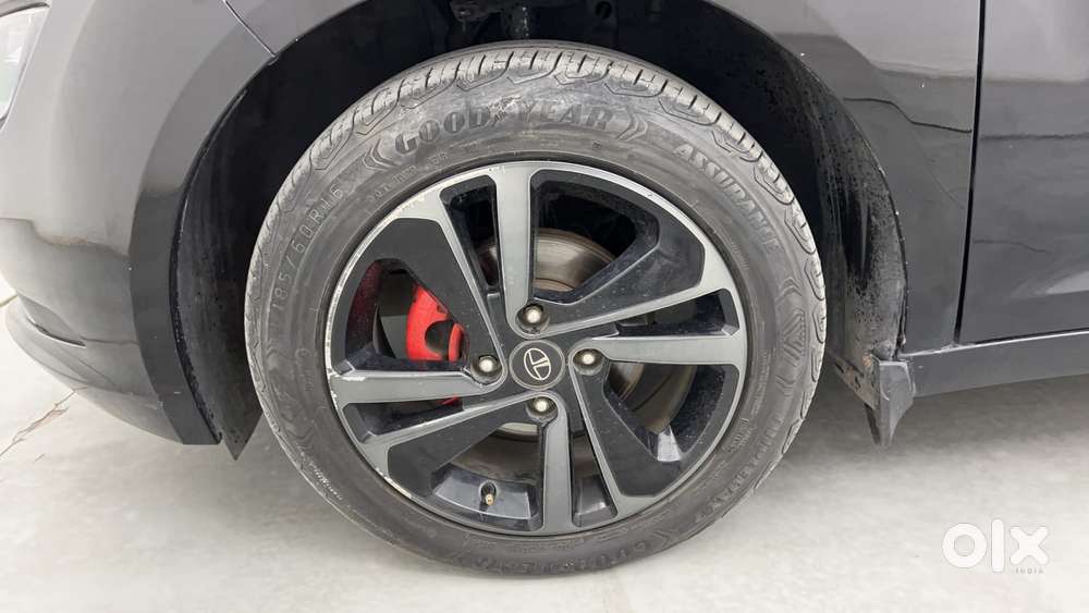 Tata Altroz 1.5 Xz Plus Diesel Dark Edition, 2023, Diesel