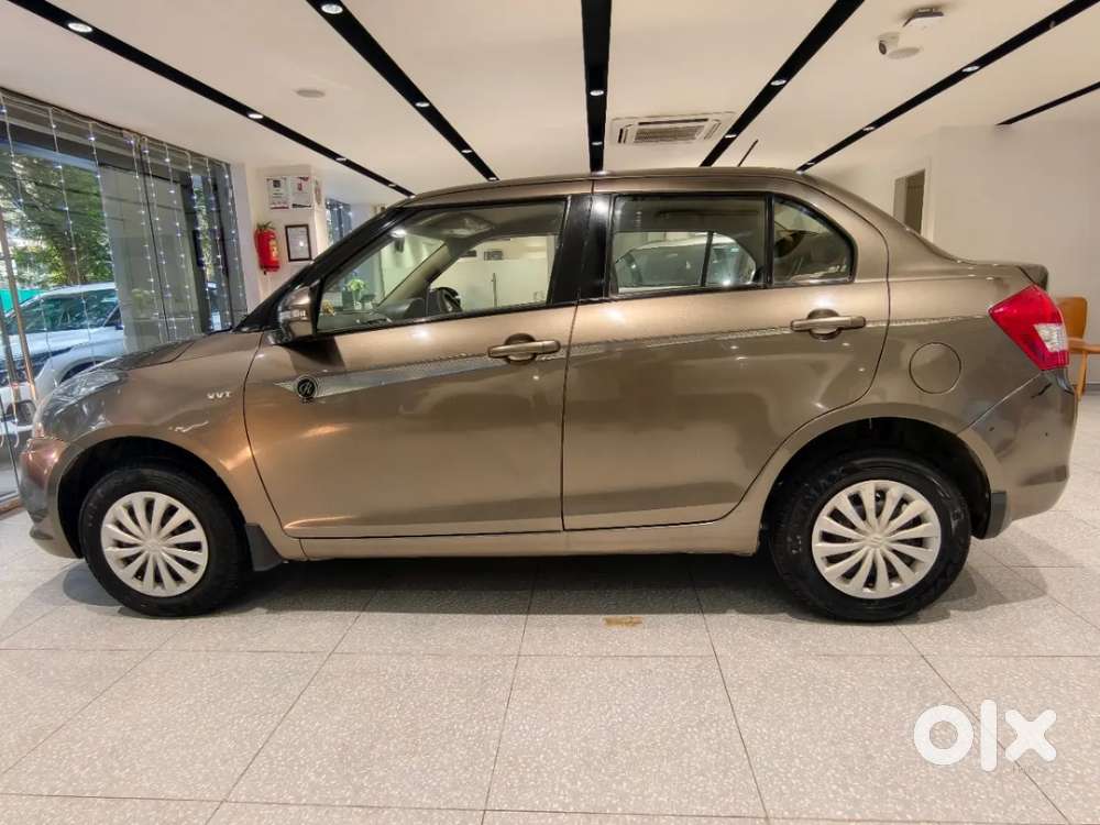 Maruti Suzuki Swift Dzire 1.2 Vxi Bsiv, 2017, Petrol
