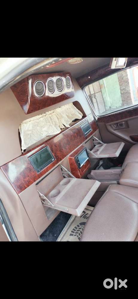 Ambassador Manual Car 2013