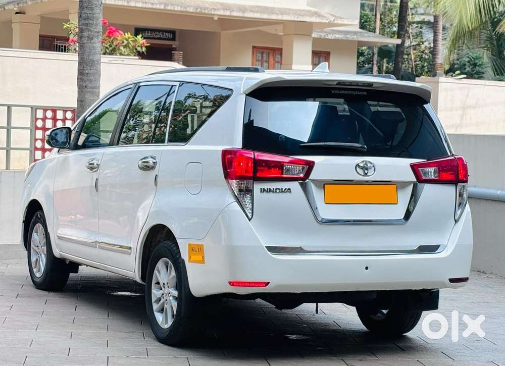Toyota Innova Crysta 2.4 G Mt 7 Str, 2018, Petrol