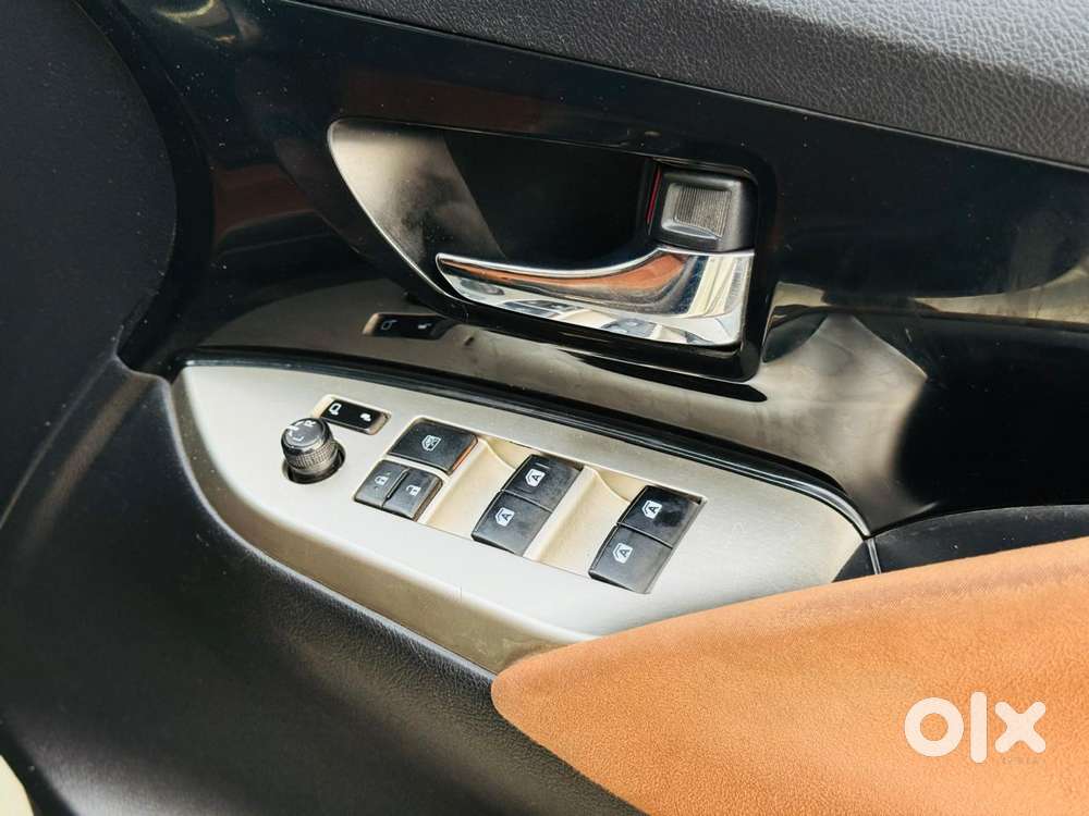 Toyota Innova Crysta 2.8z Automatic, 2017, Diesel