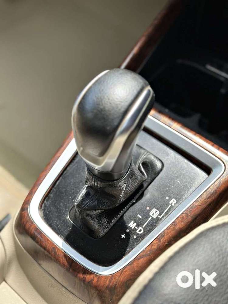 Maruti Suzuki Swift Dzire Vxi Optional, 2023, Cng & Hybrids