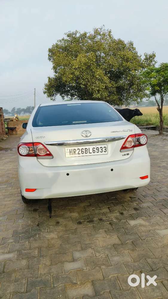 Toyota Corolla Altis 2011