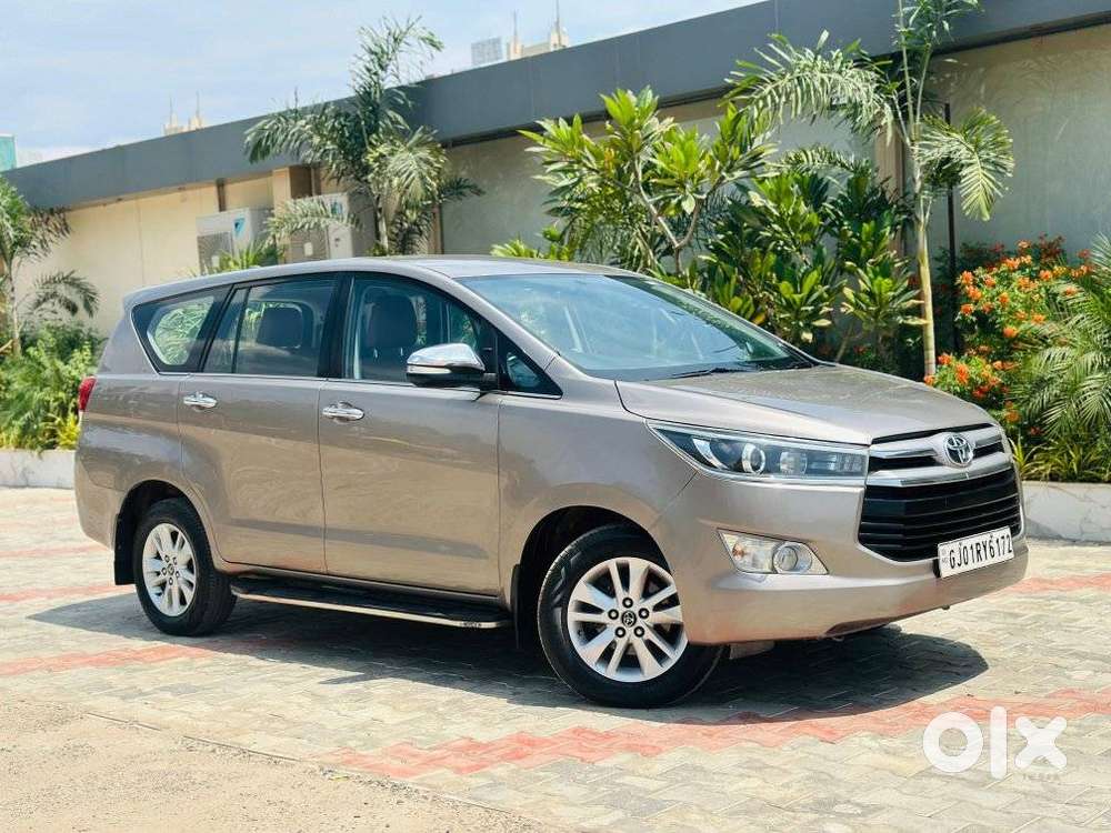 Toyota Innova Crysta 2.8z Automatic, 2017, Diesel