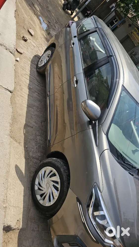 Maruti Suzuki Ertiga Vxi 2021 Model