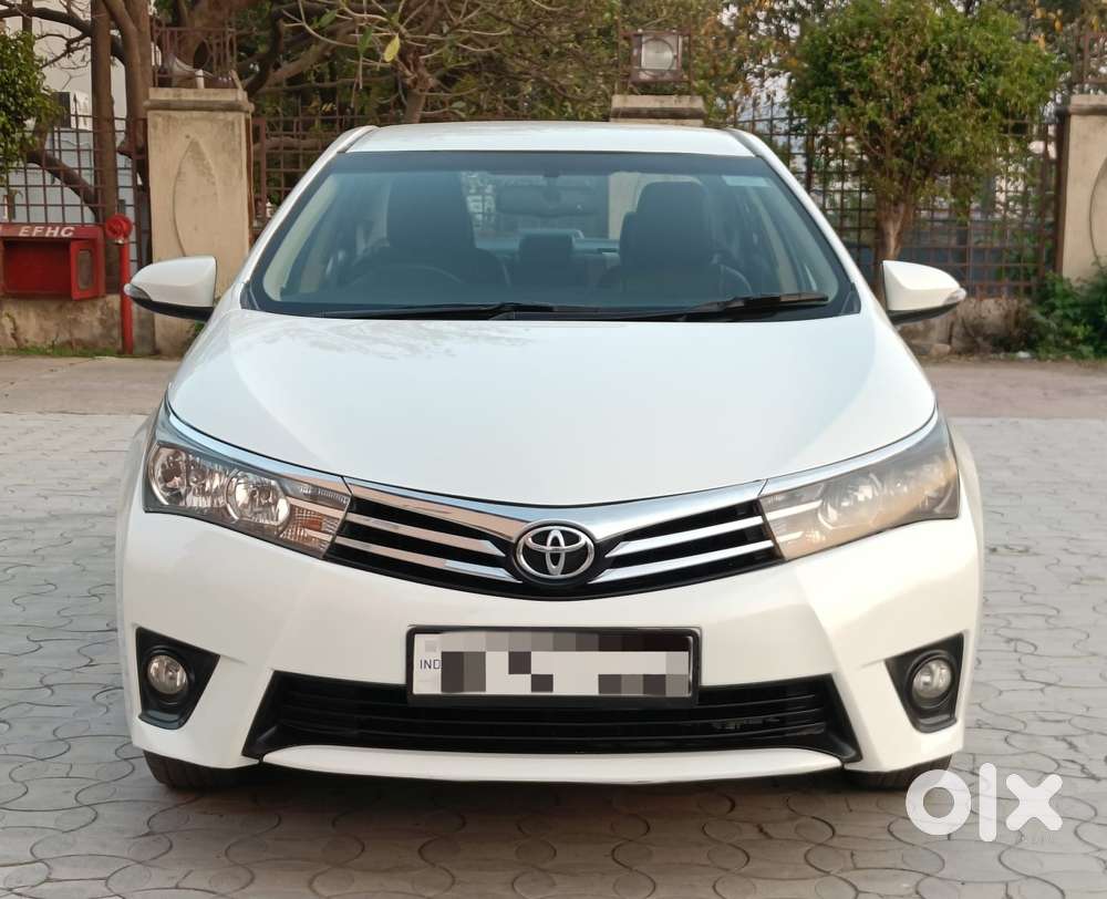 Toyota Corolla Altis G At, 2014, Petrol