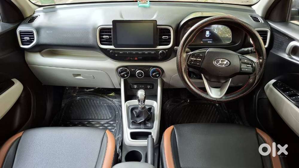 Hyundai Venue 1.2 S (o), 2022, Petrol