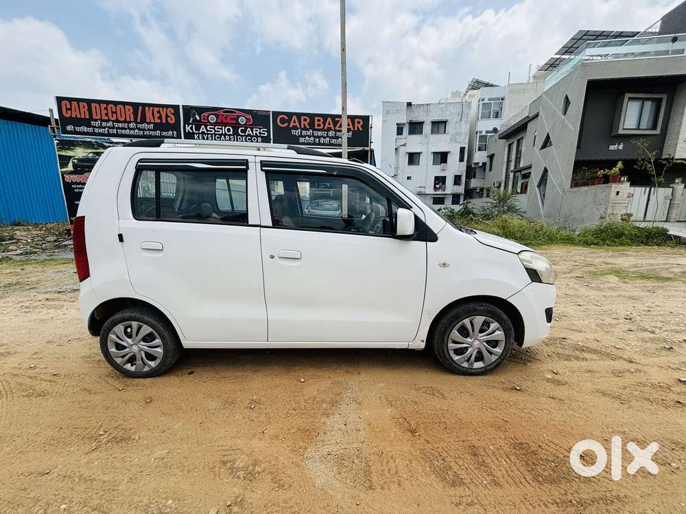 Maruti Suzuki Wagon R Vxi Amt, 2017, Petrol