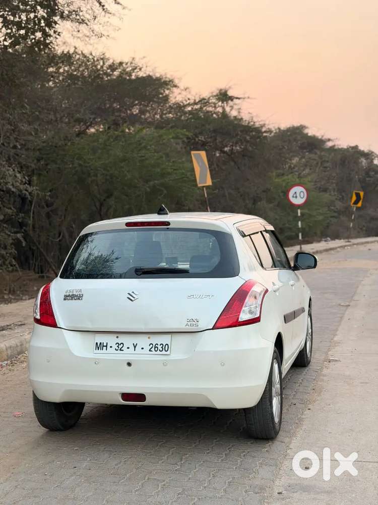Maruti Suzuki Swift 2015 Petrol 63000 Km Driven