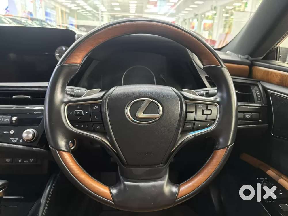 Lexus Es, 2023, Petrol