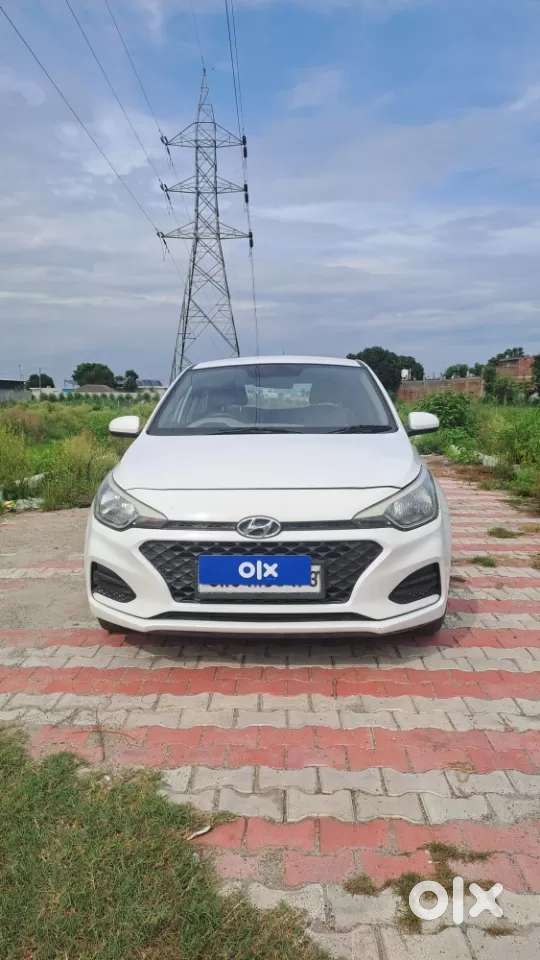 Hyundai Elite I20 [ ] 1.2 Magna Executive, 2018, Petrol