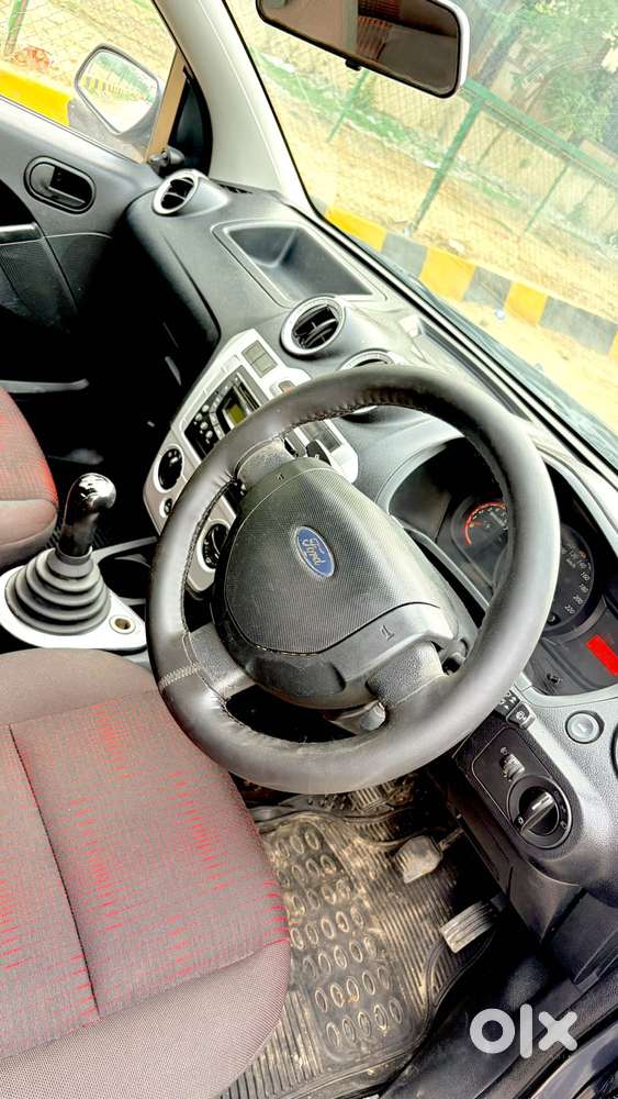 Ford Figo 1.5d Titanium Mt, 2010, Petrol