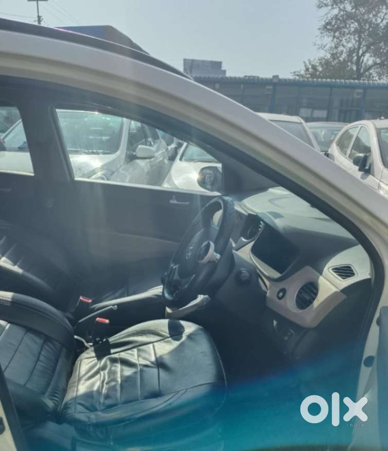 Hyundai I10 Asta At, 2015, Petrol