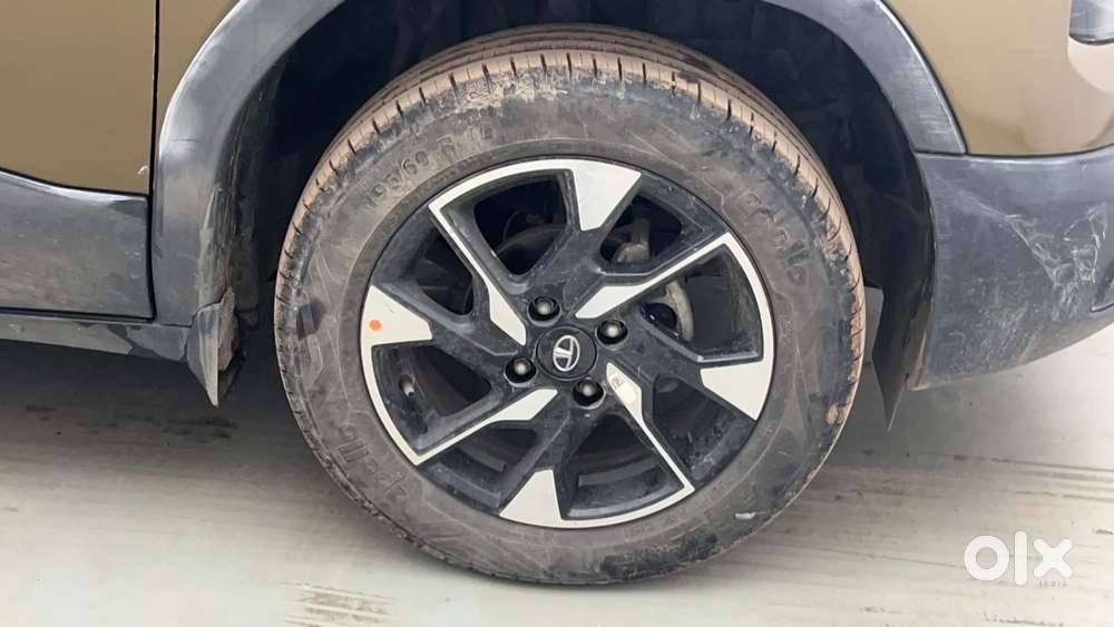 Tata Punch 1.2 Revotron Accomplished Dazzle Pack Mt, 2022, Petrol