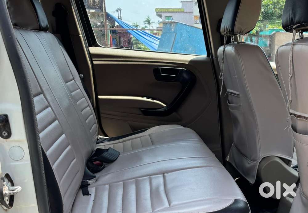 Mahindra Bolero Neo N8, 2021, Diesel