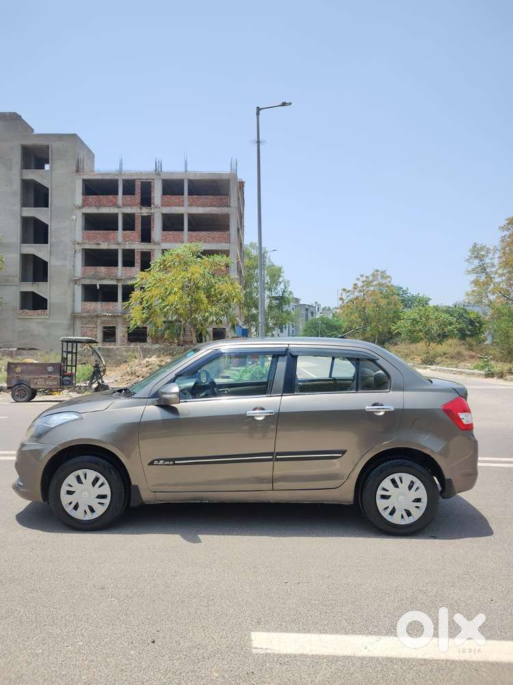 Maruti Suzuki Swift Dzire 1.2 Vxi Bsiv, 2016, Cng & Hybrids