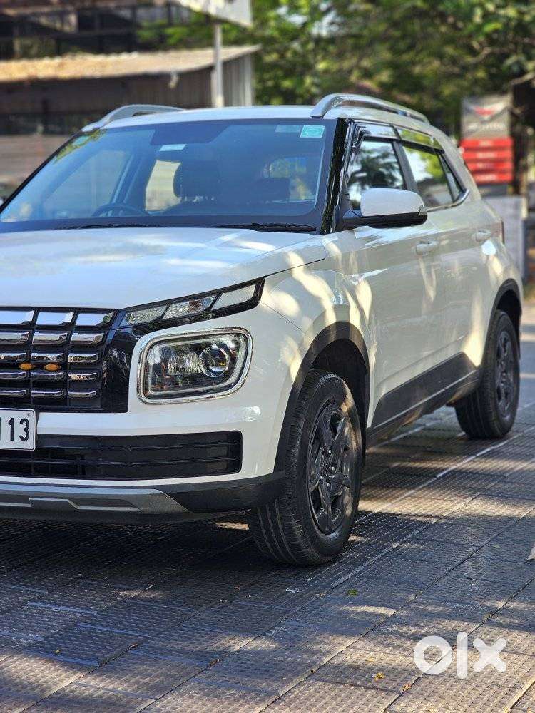Hyundai Venue 1.2 S (o), 2023, Petrol