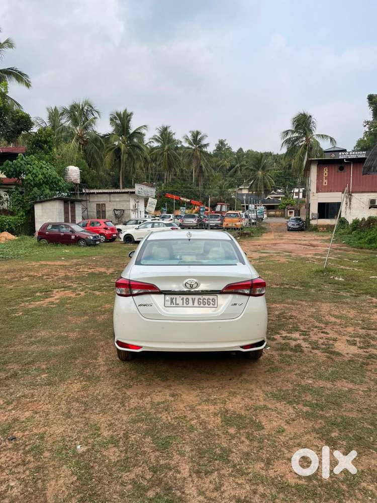 Toyota Yaris V Optional Cvt, 2018, Petrol