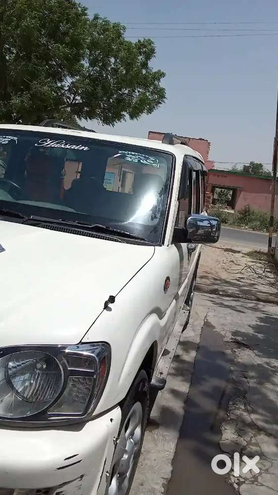 Mujche Gari Bechna Hai