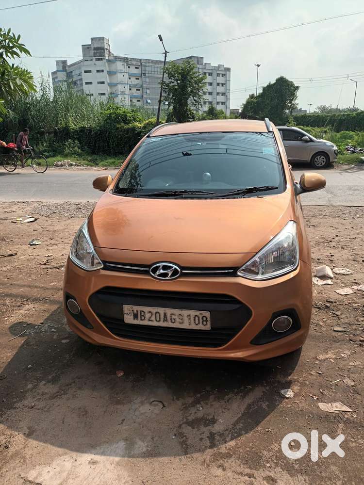 Hyundai Grand I10 Sportz, 2016, Petrol