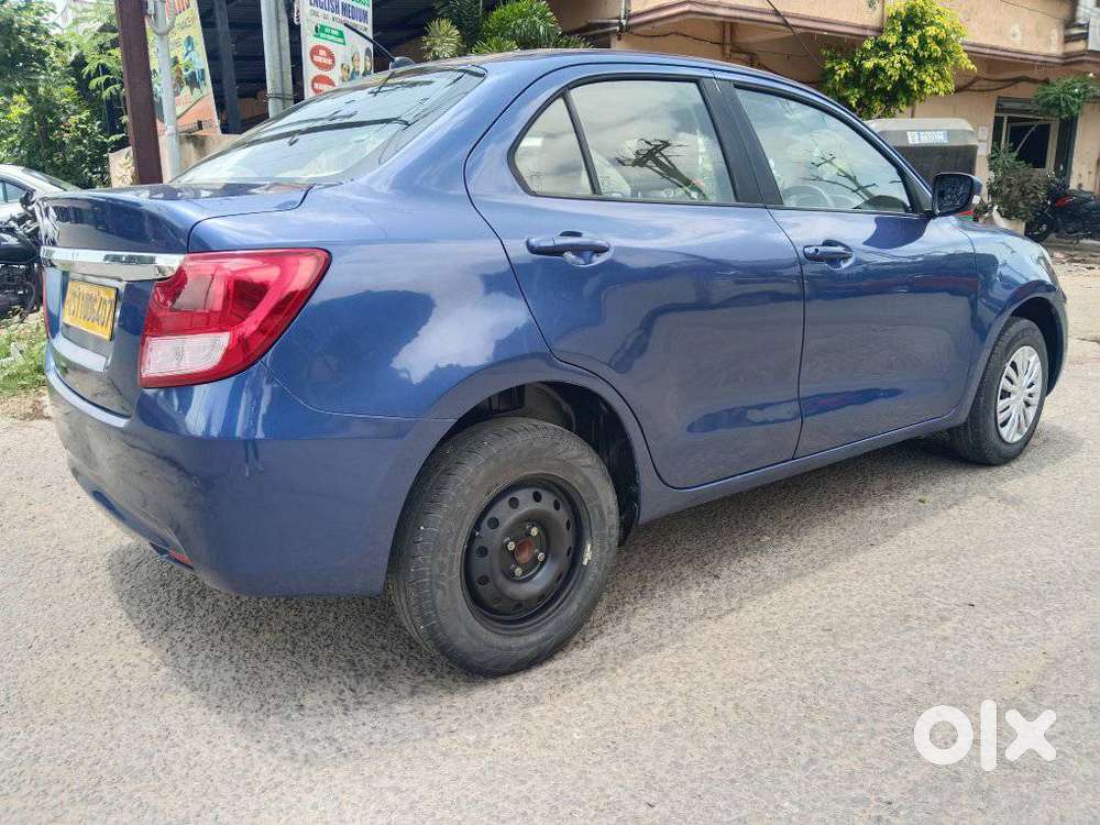 Maruti Suzuki Dzire 1.2 Vxi, 2023, Petrol