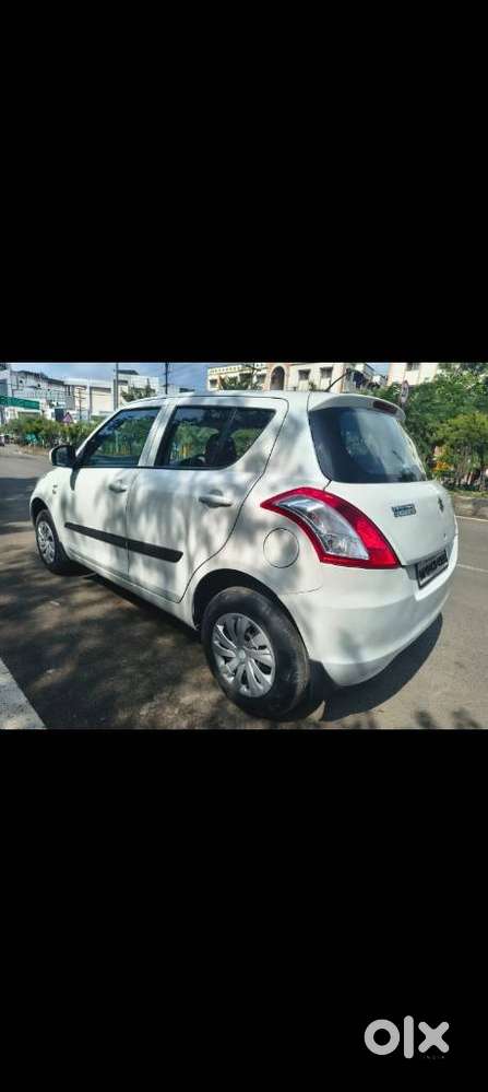 Maruti Suzuki Swift Lxi Optional-o, 2016, Petrol