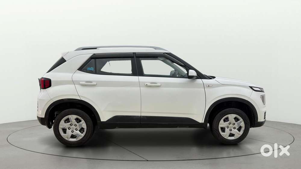 Hyundai Venue [2022-ongoing] 1.2 S, 2023, Petrol
