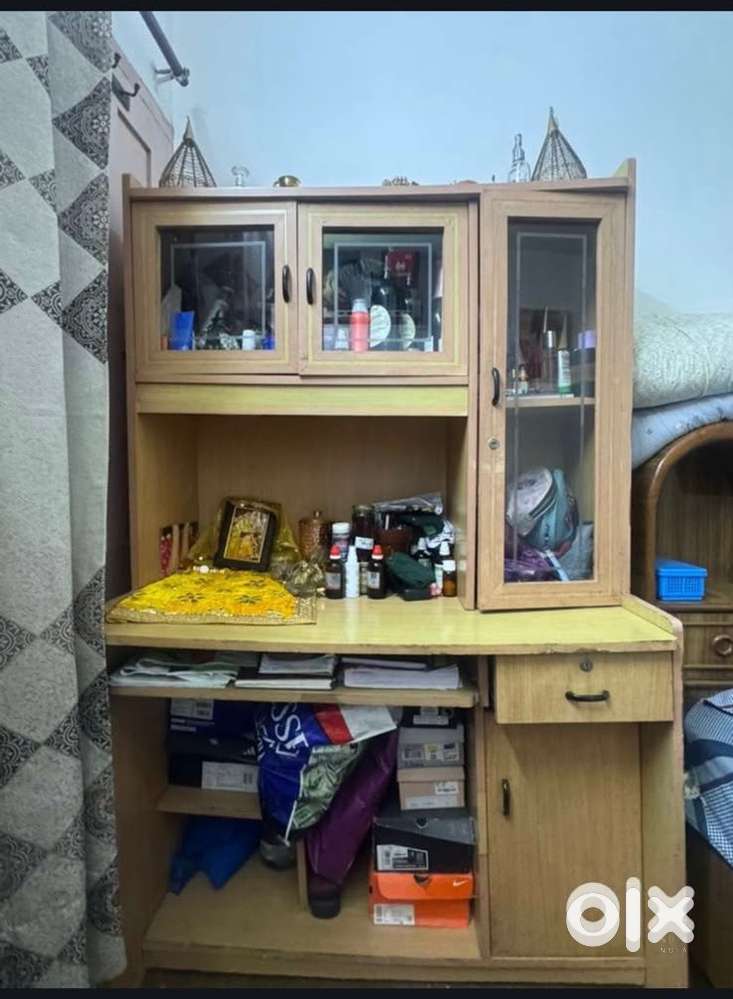 STUDY TABLE FOR SALE-Spacious & Functional