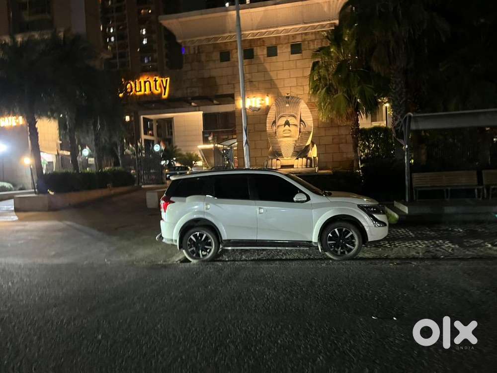 Mahindra Xuv500 W11 Manual  Sunroof  Pristine Condition & Power