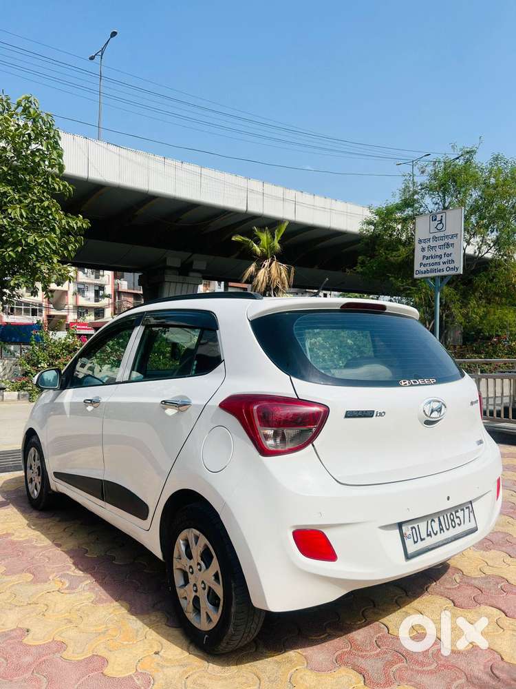 Hyundai Grand I10 Sportz, 2016, Petrol