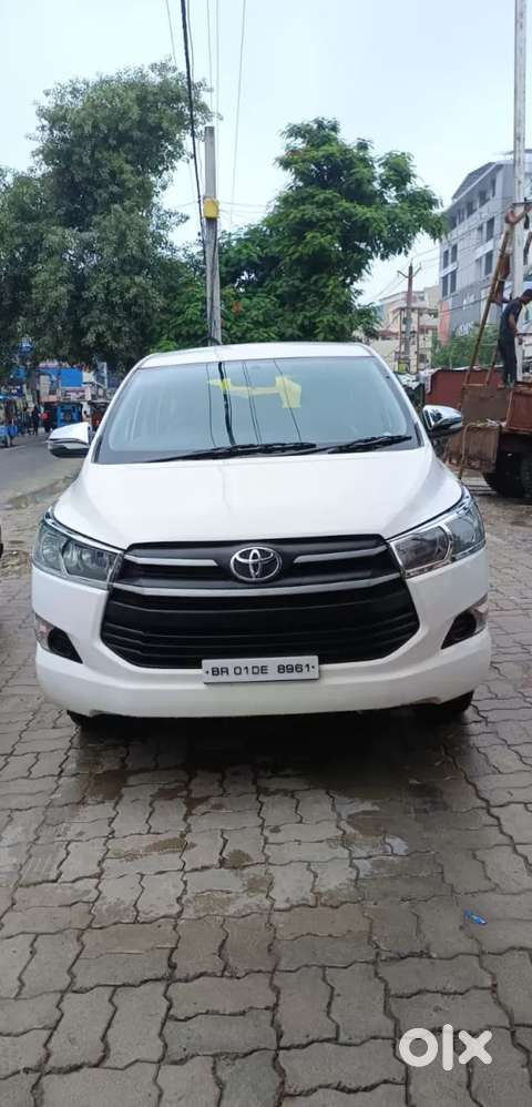 Toyota Innova Crysta [2020-ongoing] 2.7 Gx Mt 7 Str, 2017, Petrol