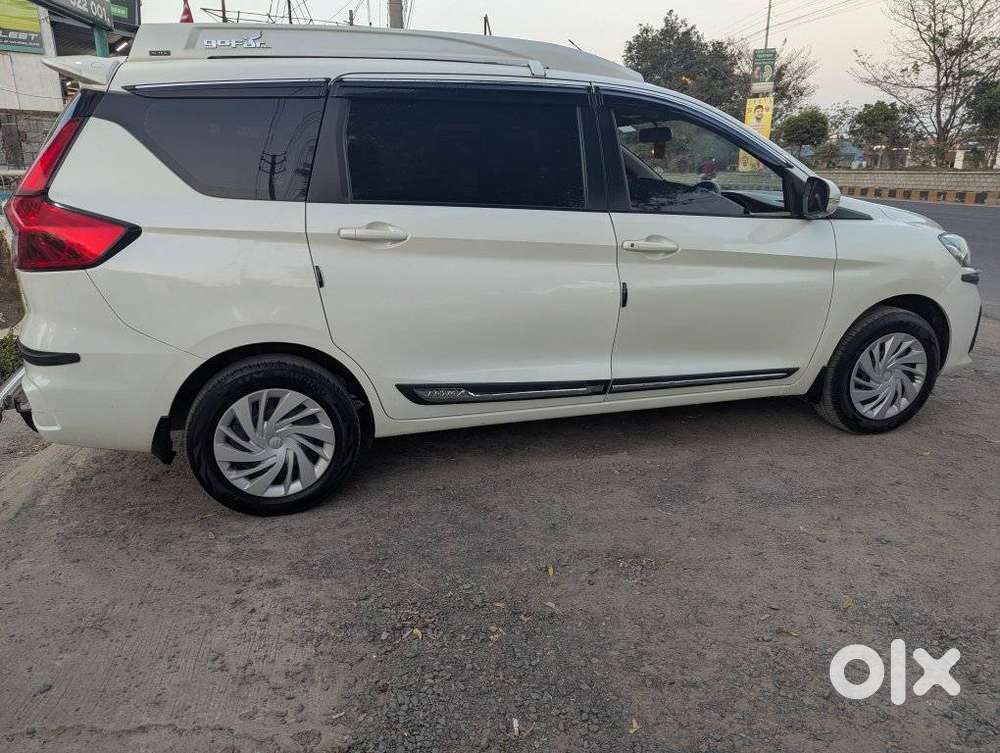 Maruti Suzuki Ertiga Vxi (o) Cng, 2023, Petrol
