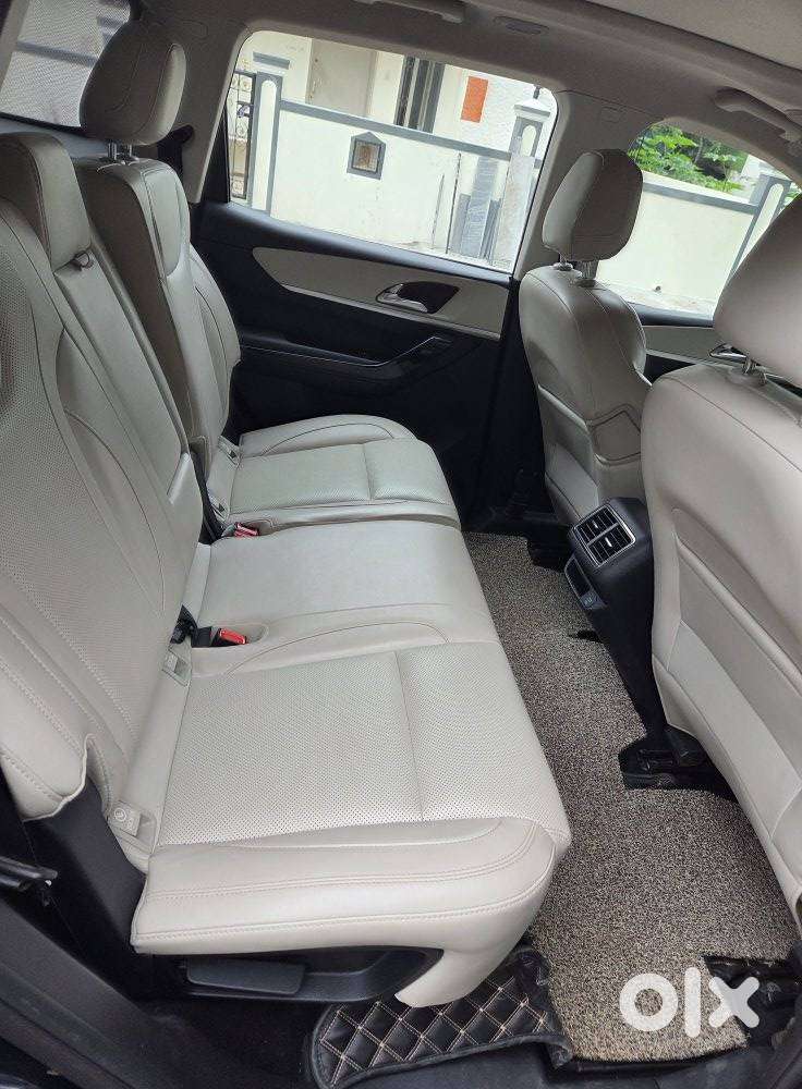 Mahindra Xuv700 2.2 Ax 7 Diesel Mt Luxury Pack Str, 2024, Diesel
