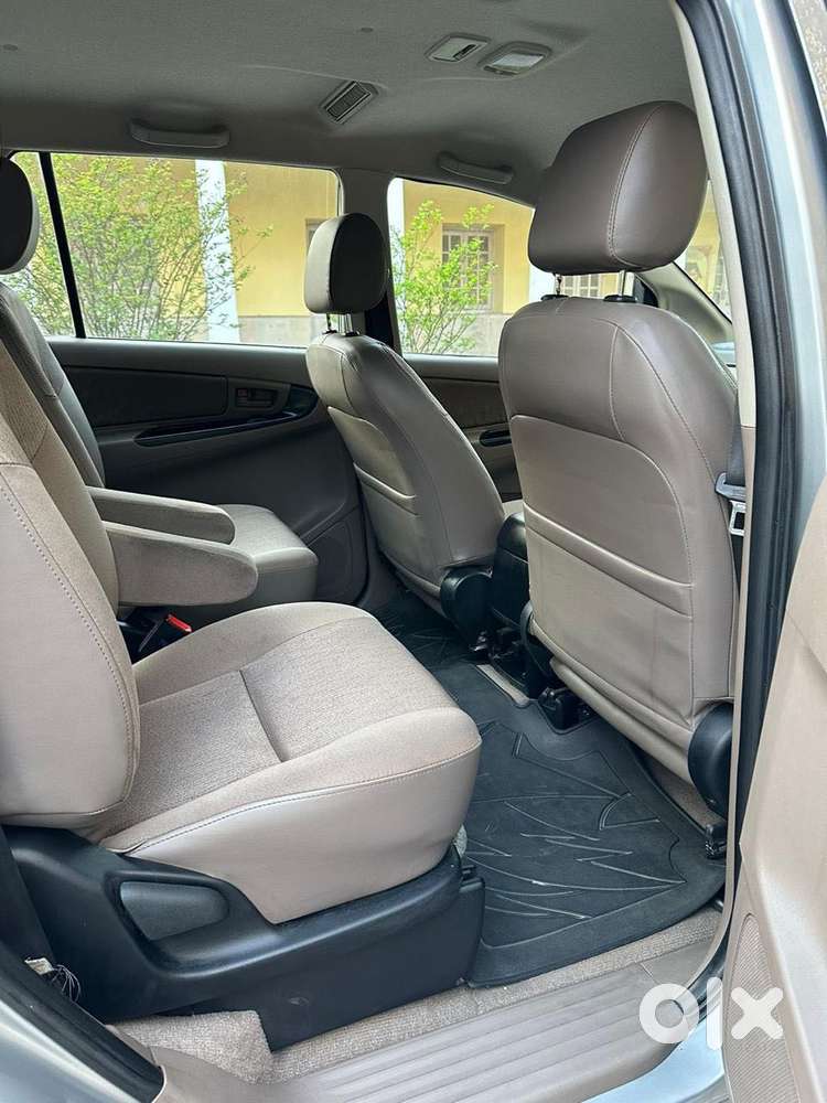 Toyota Innova 2.5 Gx 7 Seater Limited Edition, 2016, Diesel