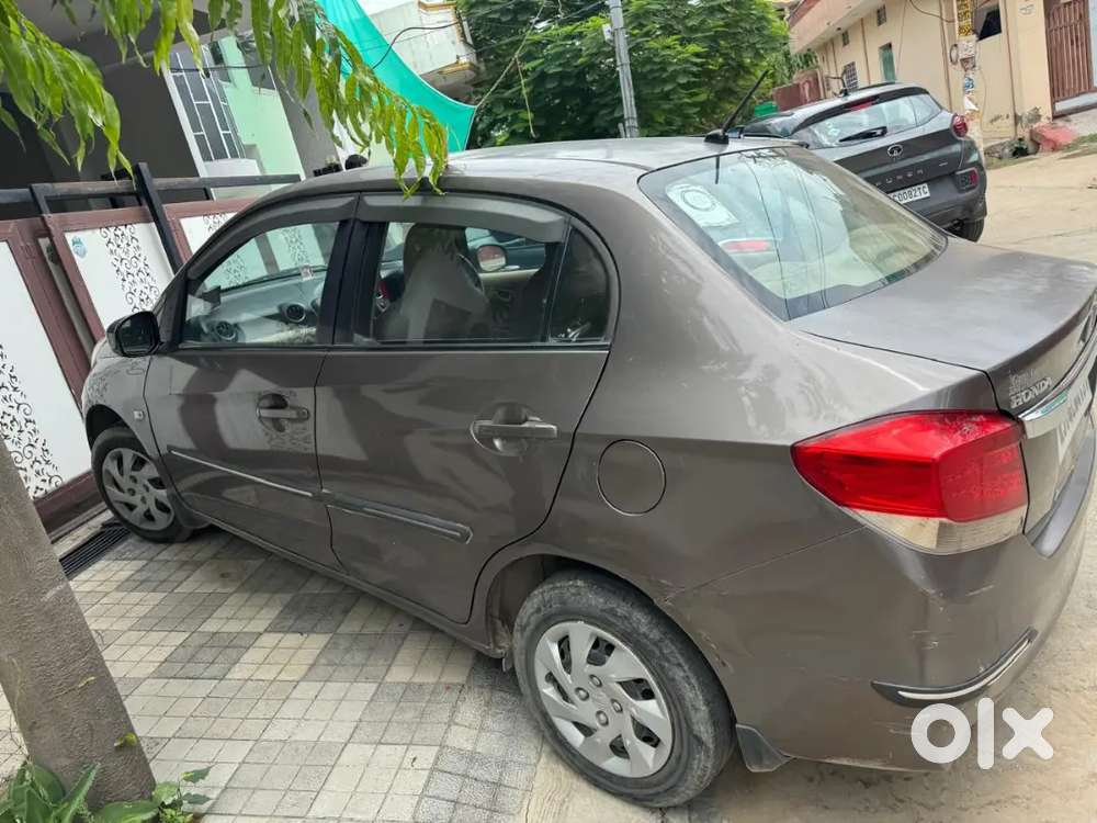 Honda Amaze 2014 Diesel Well Maintained