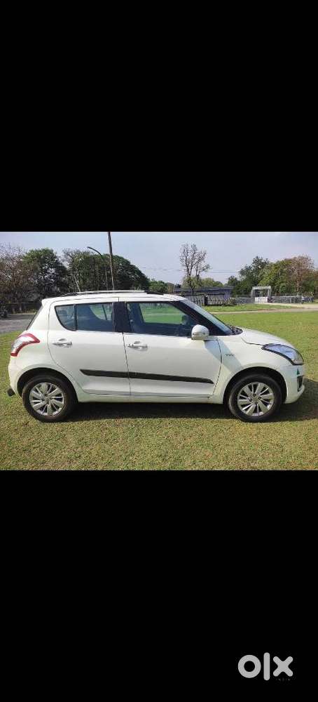 Maruti Suzuki Swift Vvt Zxi, 2017, Petrol