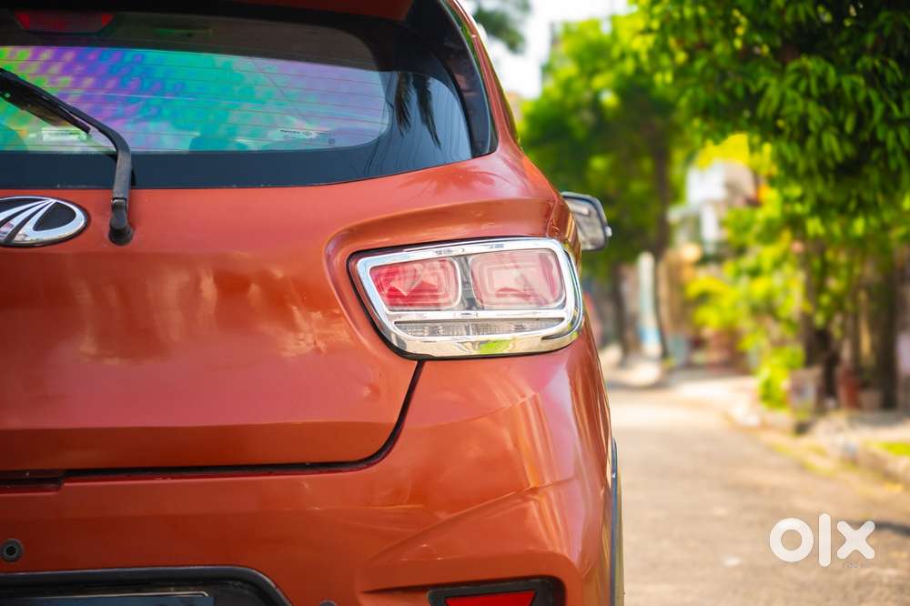 Mahindra Kuv 100 Mahindra-kuv-100-d75-k8, 2019, Petrol